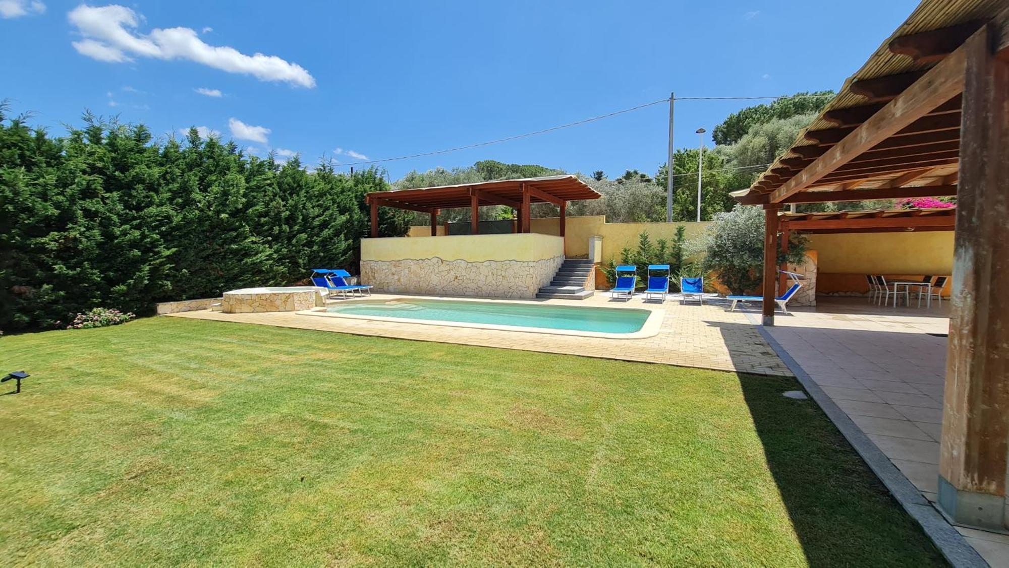 Vivi. Piscina, Idro, Giardino E Condizionatore Villa